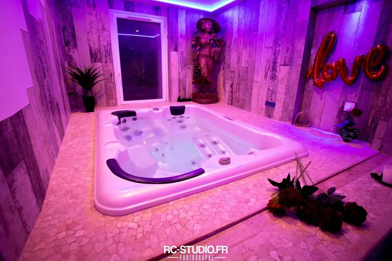 Loveroom La Garconn'Hyeres France