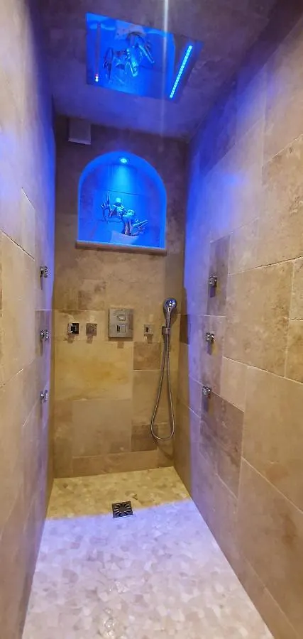 Loveroom La Garconn'Hyeres Hotel Hyeres